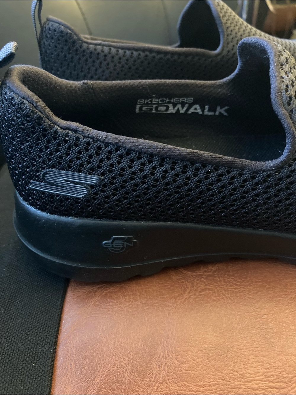 Skechers GO WALK Women’s Black Slip-In Mesh Loafer / Sneaker Size 6